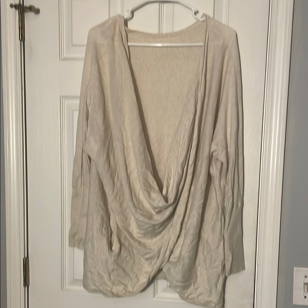 VS Sweater